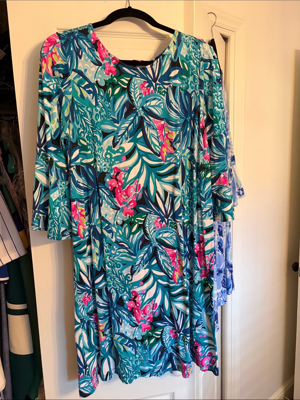 Lilly Pulitzer Teal & Pink Tropical Leaf-Print Long Sleeve Dress